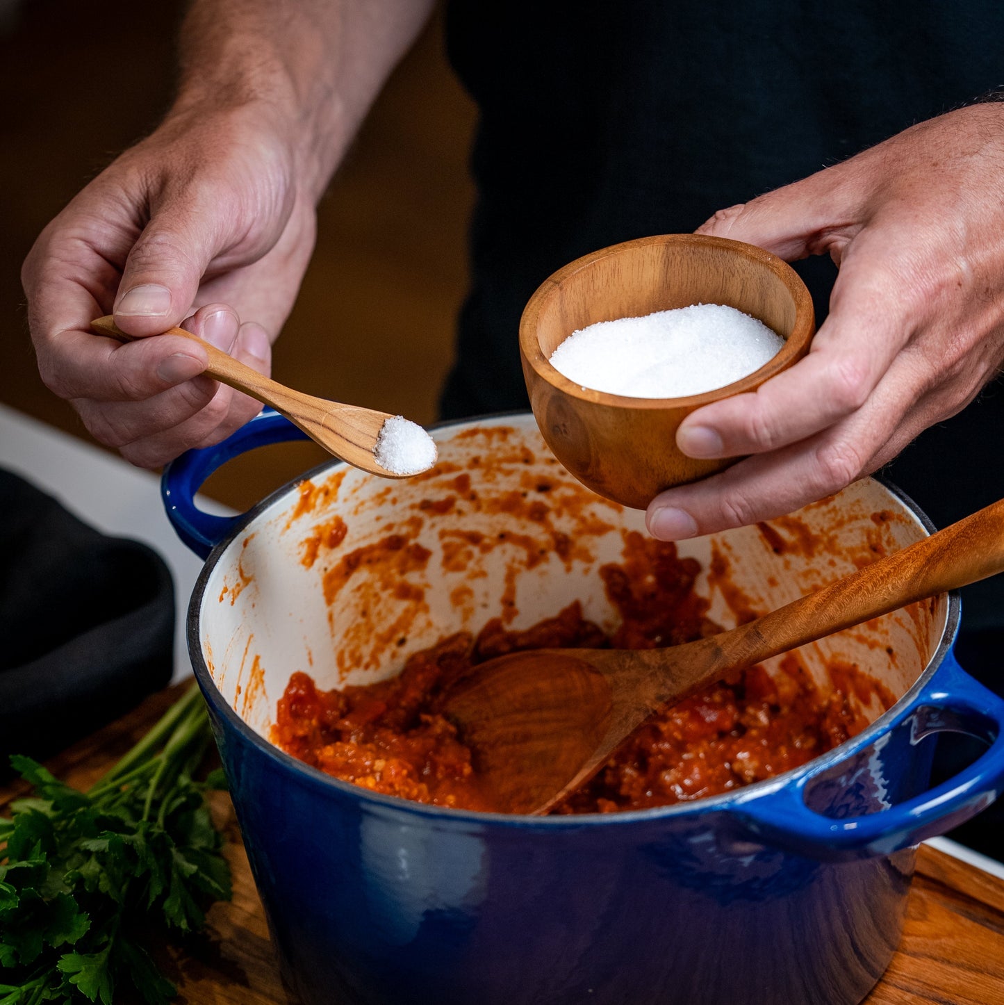 Each Teak salt keeper is a unique treasure that brings rustic charm and eco-friendly vibes to your kitchen.
9cm x 7cm