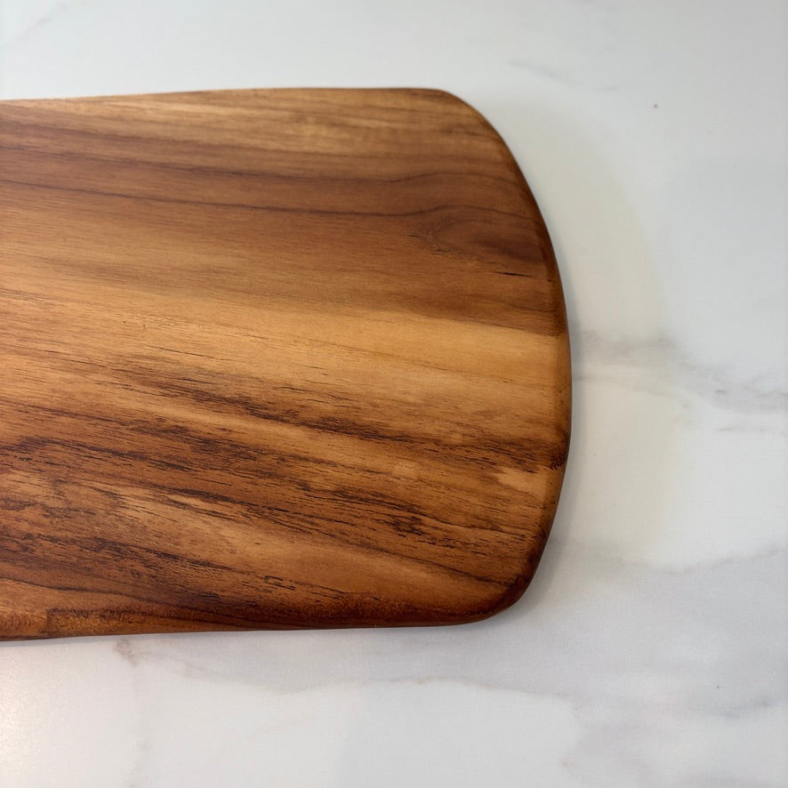 This versatile cheese serving board is perfect for displaying an assortment of cheeses, meats, breads, dips and more.
40cm x 22cm x 1.5cm