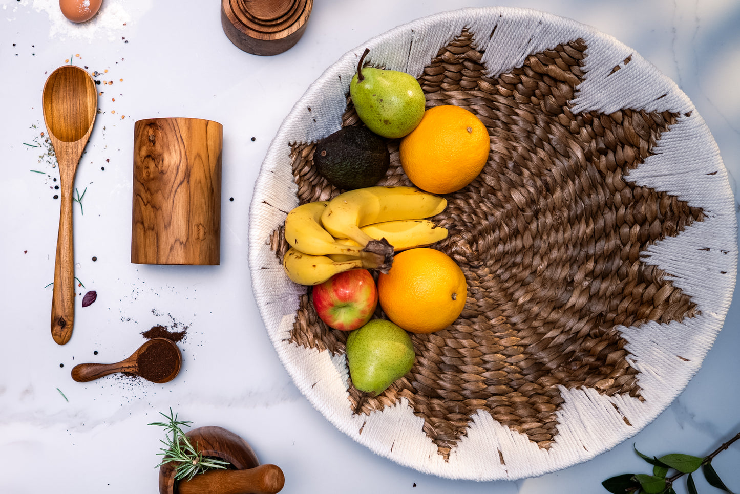 Handwoven from sustainably harvested water hyacinth, this basket keeps your produce fresh and organised.
45cm x 10cm