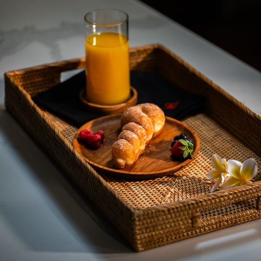 Rectangle-shaped rattan tray with sturdy handles and a lightweight build. Great for serving as it’s easy to carry and versatile. 50cm x 30cm x 7cm