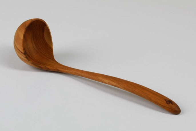 Whether you’re dishing out hearty stews or delicate broths, this ladle is built to handle it all with style and substance. 31cm x 4cm x 10cm