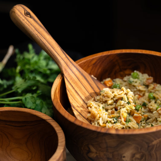 A beautifully crafted, eco-friendly tool designed to scoop and serve with ease and not scratch the rice cooker. 
22cm x 8cm x 2cm