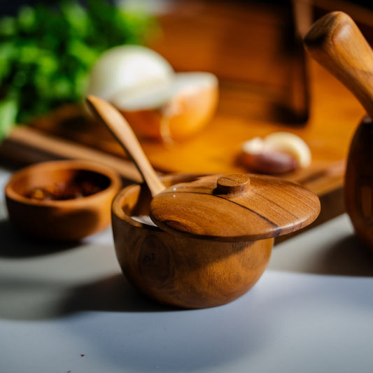 Each Teak salt keeper is a unique treasure that brings rustic charm and eco-friendly vibes to your kitchen.
9cm x 7cm