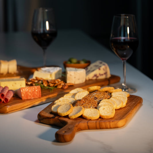 This versatile cheese serving board is perfect for displaying an assortment of cheeses, meats, breads, dips and more.
40cm x 22cm x 1.5cm