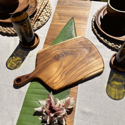 This versatile cheese serving board is perfect for displaying an assortment of cheeses, meats, breads, dips and more.
40cm x 22cm x 1.5cm