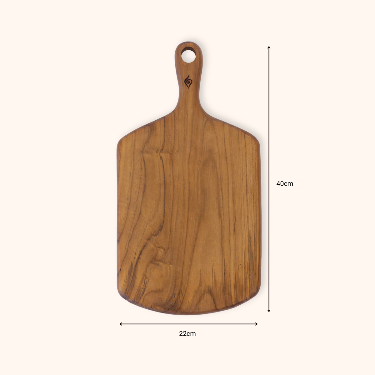 A teak wooden serving board with a handle and rounded bottom corners, shown on a light beige background with dimension lines indicating 40cm height and 22cm width.