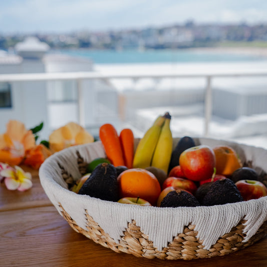 Handwoven from sustainably harvested water hyacinth, this basket keeps your produce fresh and organised.
45cm x 10cm